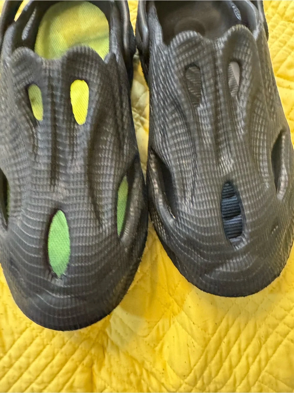 Men Casual Slip-On Clog in Black Size 43